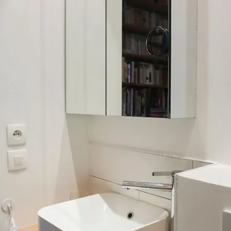 Charming 49 M Love Cocoon In 12th Lejlighed Paris